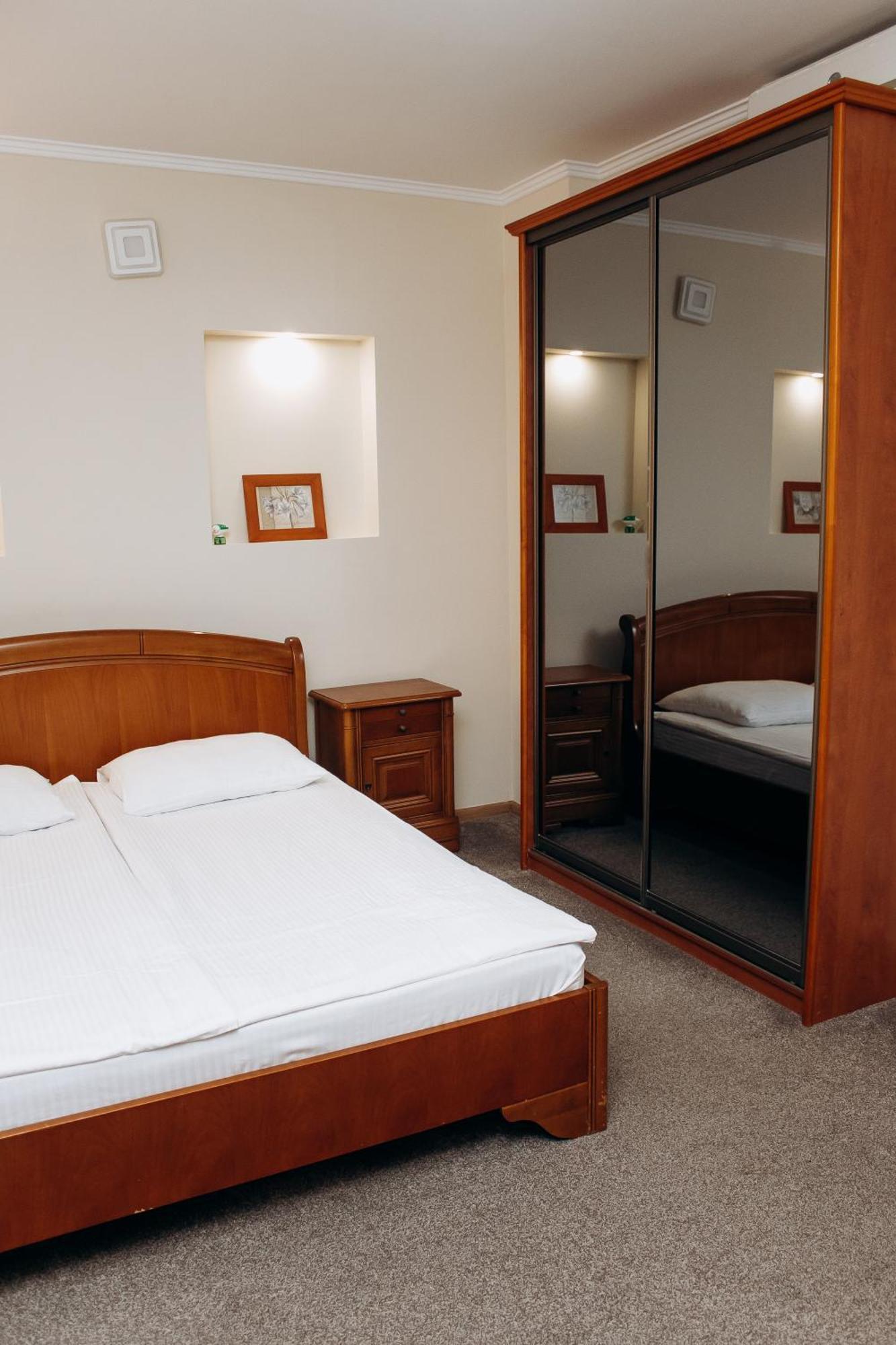 Eduard Hotel 우주고로트 외부 사진