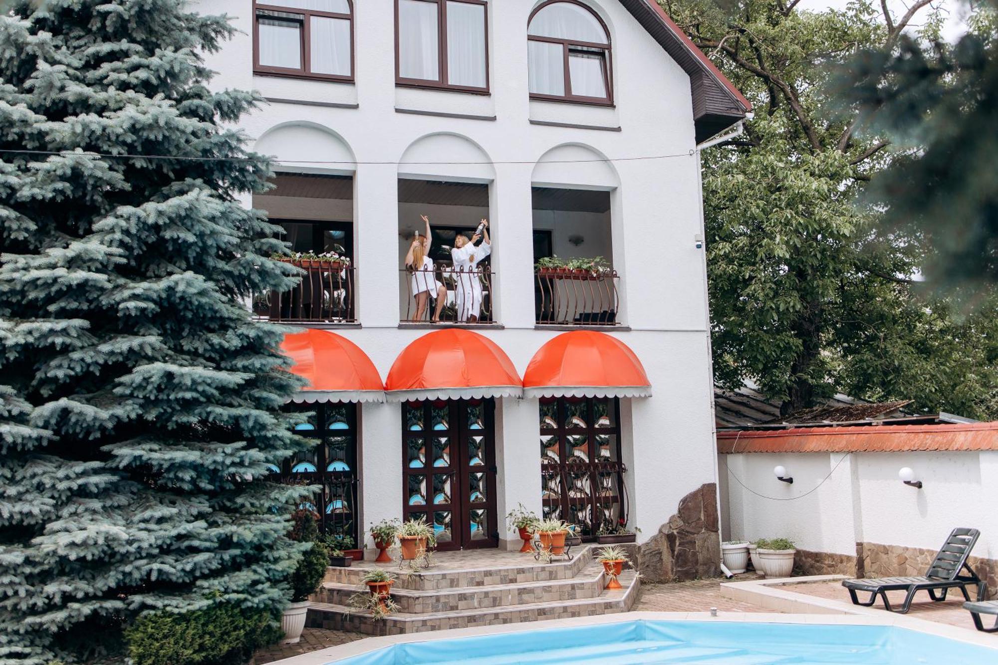 Eduard Hotel 우주고로트 외부 사진